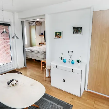 Appartement I Beliggende I Stueetagen Sj695